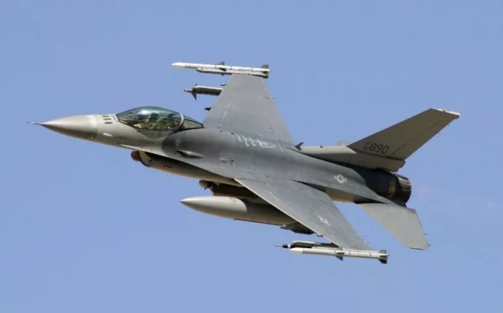 Ba Lan tuyên bố không cung cấp F-16 cho Ukraine.