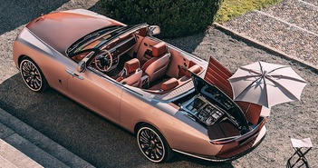Khách VIP của Rolls-Royce được đặt thiết kế xe riêng; có chiếc phải mất bốn năm để hoàn thành.
