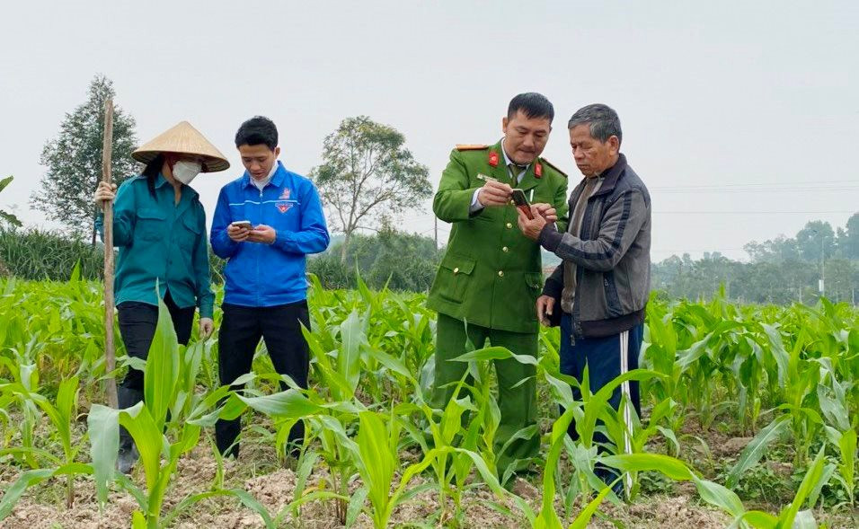 Chủ tịch tỉnh Hà Tĩnh kêu gọi cư dân đăng ký, sử dụng tài khoản định danh điện tử