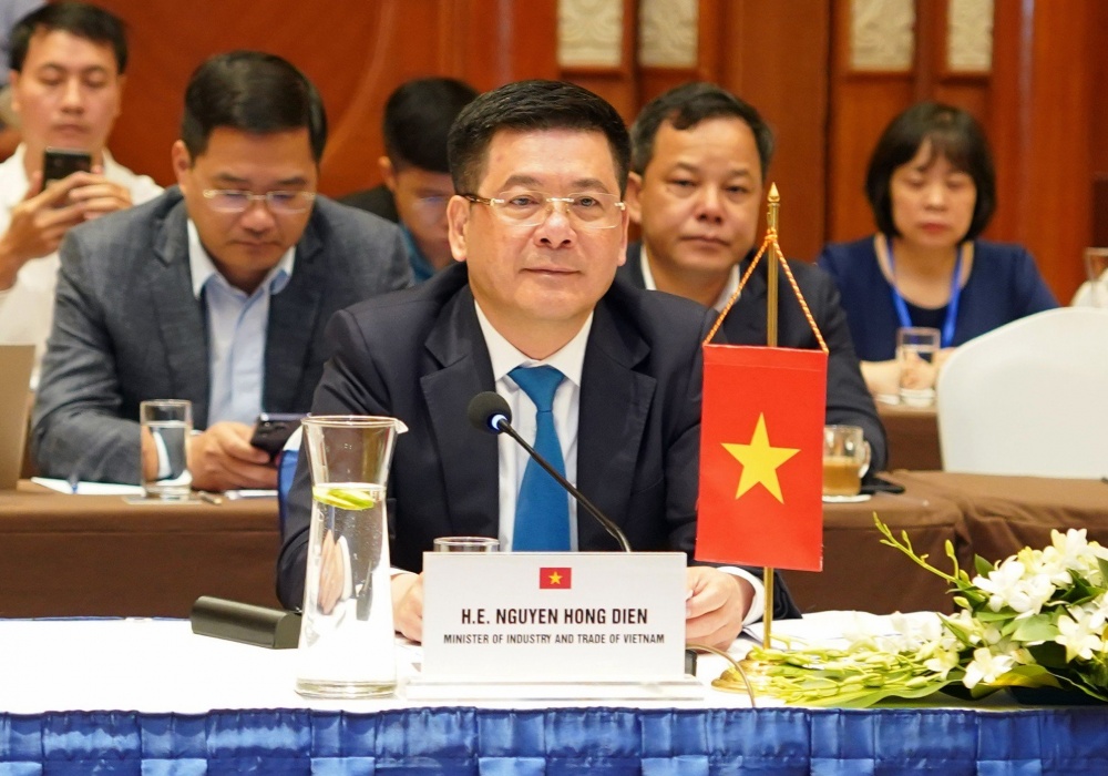 Việt Nam - UAE tăng cường hợp tác thương mại, chuyển đổi năng lượng
