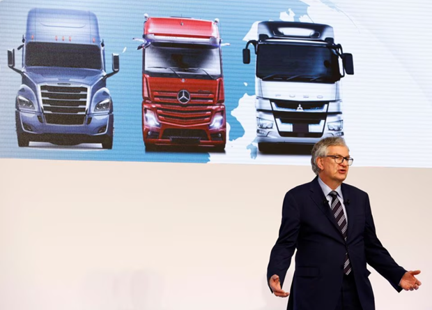 Tại Nhật Bản, Toyota và Daimler đã đạt được thuận hợp tác sản xuất xe tải