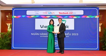 Tại diễn đàn Ngân hàng bán lẻ Việt Nam 2013