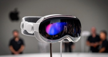 Ai sẽ mua Apple Vision Pro với mức giá 3.500 USD? Ai sẽ mua Apple Vision Pro với mức giá 3.500 USD?