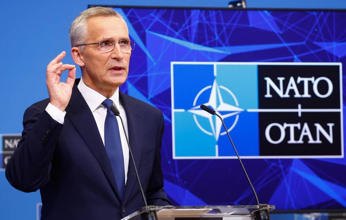 Kho vũ khí của NATO đã cạn kiệt, theo Tổng thư ký Stoltenberg.