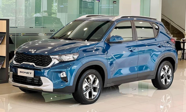 Giá bán Kia Sonet tại Việt Nam giảm 45 triệu đồng, đấu Toyota Raize