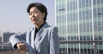 Theo một nữ nghị sĩ Hàn Quốc, người được đề nghị gia nhập liên minh chip do Mỹ đứng đầu, "Trung Quốc nên gia nhập liên minh với Trung Quốc."