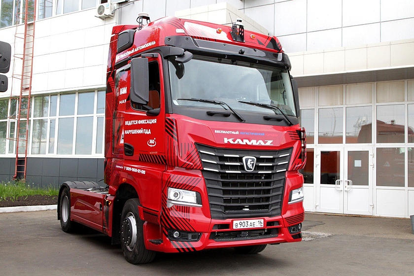 Xe tải không người lái Kamaz bắt đầu được thử nghiệm trên cao tốc ở Nga