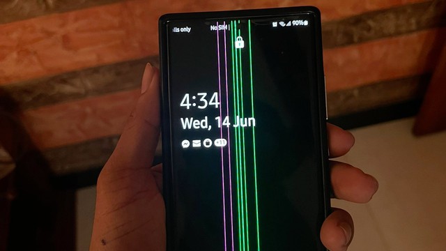 Có thể Samsung đang âm thầm khắc phục sự cố màn hình trên Galaxy Note 20 Ultra và loạt smartphone gặp sự cố khác?