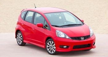 Chiêm ngưỡng 7 chiếc ô tô đã qua sử dụng rẻ nhất có chọn chế độ số tay Chiêm ngưỡng 7 chiếc ô tô đã qua sử dụng rẻ nhất có chọn chế độ số tay