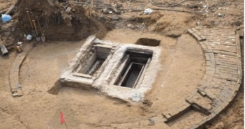 Khai quật mộ cổ, chuyên gia tìm thấy món đồ nhỏ xíu, ai ngờ giá hơn 3.200 tỷ Khai quật mộ cổ, chuyên gia tìm thấy món đồ nhỏ xíu, ai ngờ giá hơn 3.200 tỷ