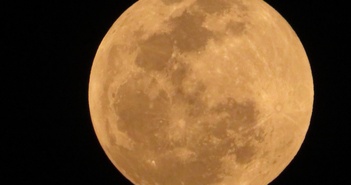 Siêu trăng cam "2 lần phình to" xảy ra liên tiếp trong 4 tháng, từ ngày 3 đến ngày 7 tháng 7