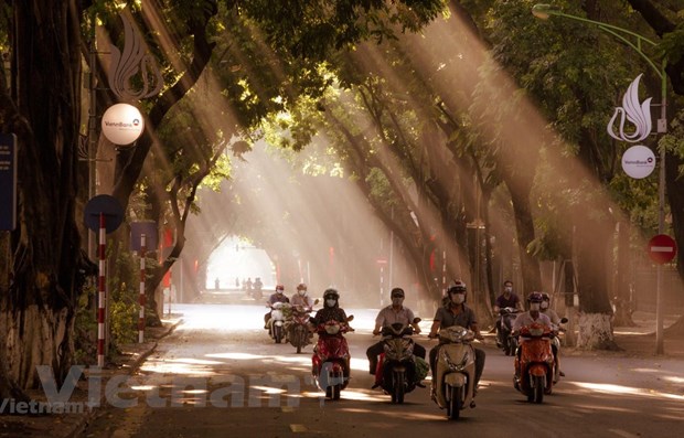 Sáu tháng cuối năm: Nắng nóng vẫn hiện diện, đề phòng bão phức tạp