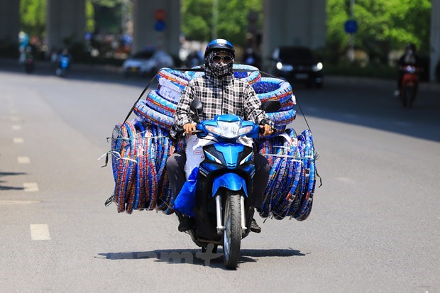 Nhiệt độ cao nhất 39 độ C được ghi nhận ở vùng cực bắc vào cuối tuần khi Bắc Bộ tiếp tục nắng nóng.