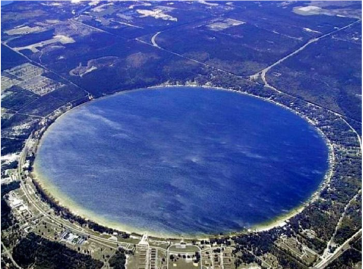 Khám phá bí ẩn hồ nước tự nhiên được mệnh danh là hồ nước tròn nhất thế giới