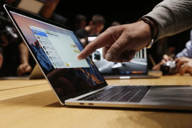 Đối với MacBook Pro và các máy tính khác, Samsung sẽ sớm phát hành màn hình OLED.