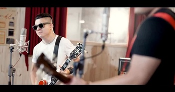 Tạ Quang Thắng hát rock về Sơn Tinh - Thủy Tinh Tạ Quang Thắng hát rock về Sơn Tinh - Thủy Tinh
