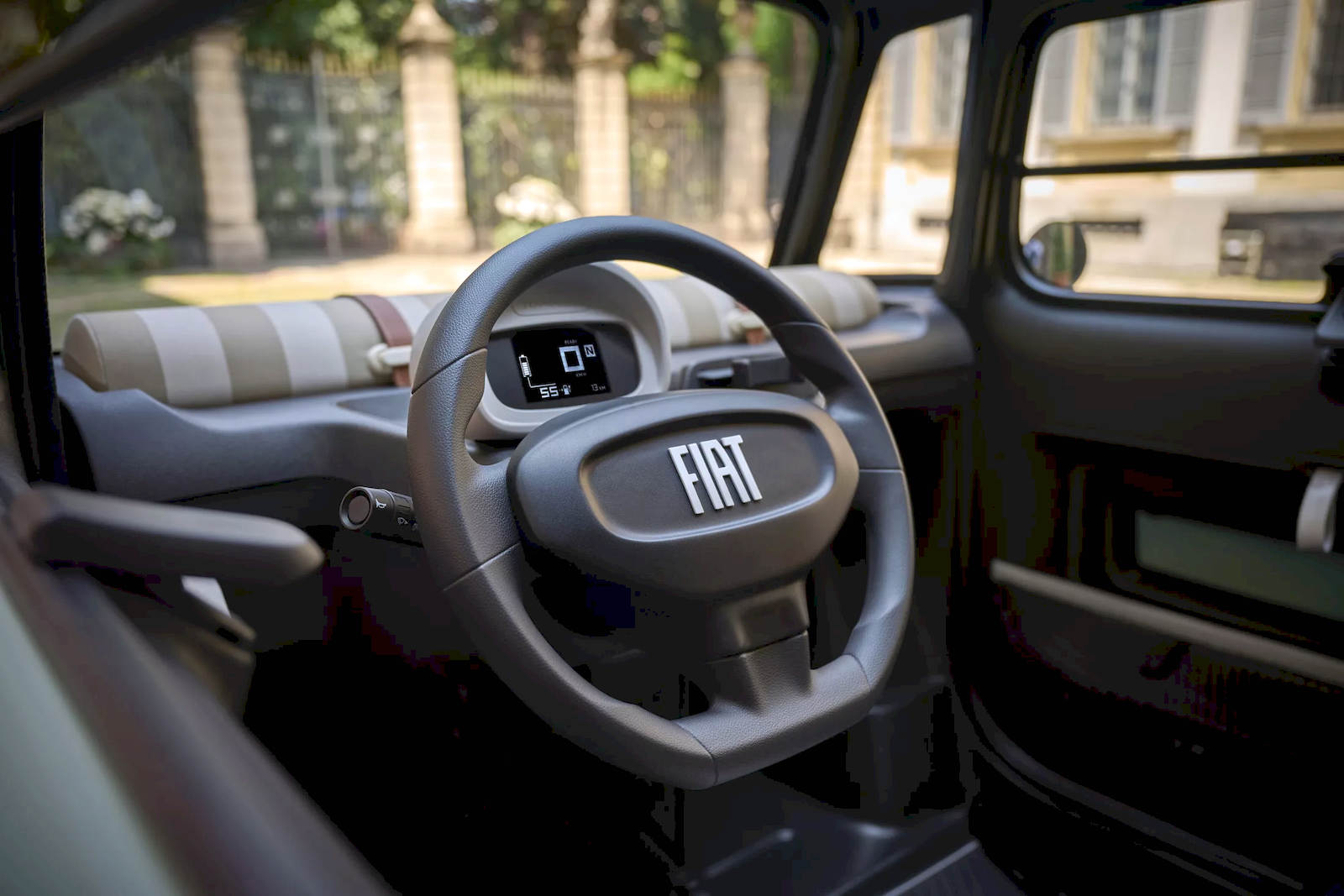 Ô tô điện Fiat Topolino siêu nhỏ, ngắn hơn cả VinFast VF3 - Ảnh 3. Ô tô điện Fiat Topolino siêu nhỏ, ngắn hơn cả VinFast VF3 - Ảnh 3.