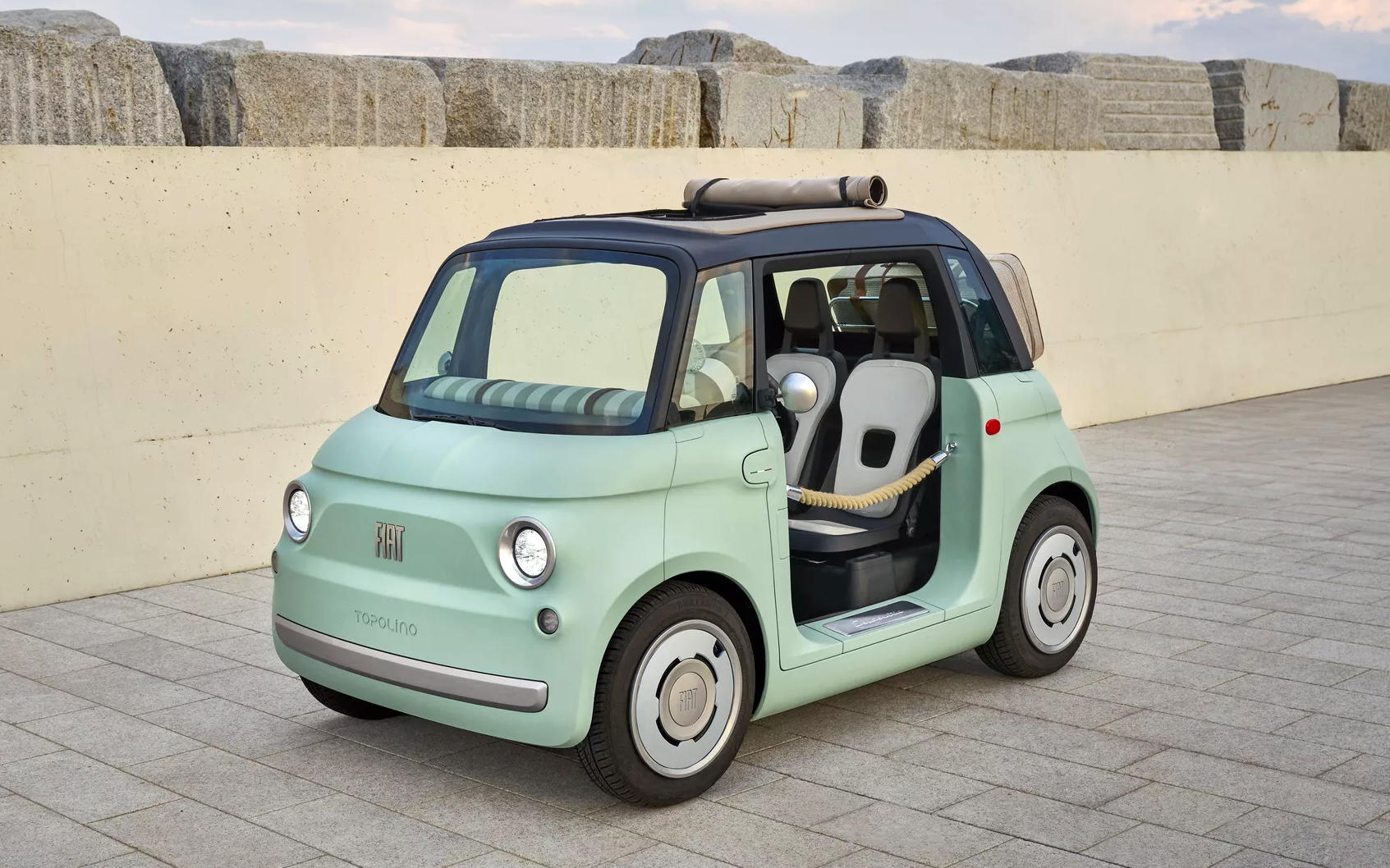 Ô tô điện Fiat Topolino siêu nhỏ, ngắn hơn cả VinFast VF3 - Ảnh 1. Ô tô điện Fiat Topolino siêu nhỏ, ngắn hơn cả VinFast VF3 - Ảnh 1.