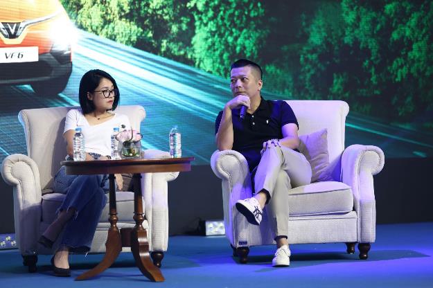“Đi xe điện VinFast thích thú nhàn nhã hơn nhiều so với xe xăng” - Ảnh 3. “Đi xe điện VinFast thích thú nhàn nhã hơn nhiều so với xe xăng” - Ảnh 3.