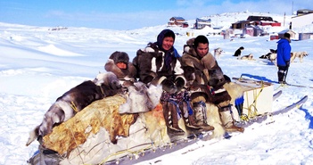 Tại sao người Inuit lại có tập tục trao đổi vợ?