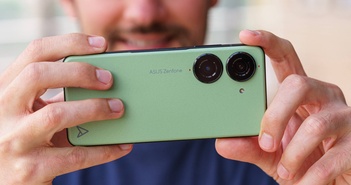 ASUS ra mắt smartphone 5,9 inch mạnh nhất thế giới ASUS ra mắt smartphone 5,9 inch mạnh nhất thế giới