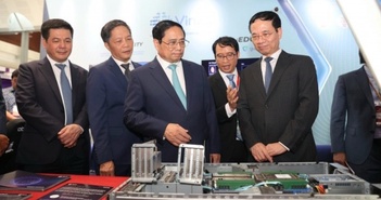 VinAI mang đến trải nghiệm AI đột phá tại Triển lãm Quốc tế Vietnam Industry 4.0 VinAI mang đến trải nghiệm AI đột phá tại Triển lãm Quốc tế Vietnam Industry 4.0