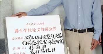 Chàng trai chăn bò trở thành phó giáo sư, chinh phục giấc mơ 'hái sao' trên trời Chàng trai chăn bò trở thành phó giáo sư, chinh phục giấc mơ 'hái sao' trên trời
