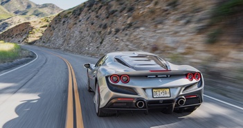 Xe điện có cần phải nhanh như xe thể thao không? Xe điện có cần phải nhanh như xe thể thao không?