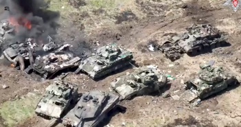 Tổng thống Putin: Xe tăng phương Tây dễ bị phá hủy hơn cả T-72 Liên Xô Tổng thống Putin: Xe tăng phương Tây dễ bị phá hủy hơn cả T-72 Liên Xô