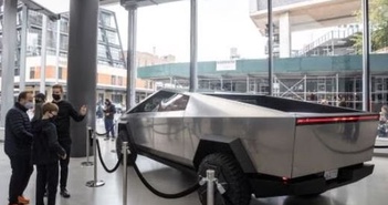 Tesla sản xuất xe bán tải điện Cybertruck sau 2 năm trì hoãn, các đối thủ phải dè chừng Tesla sản xuất xe bán tải điện Cybertruck sau 2 năm trì hoãn, các đối thủ phải dè chừng