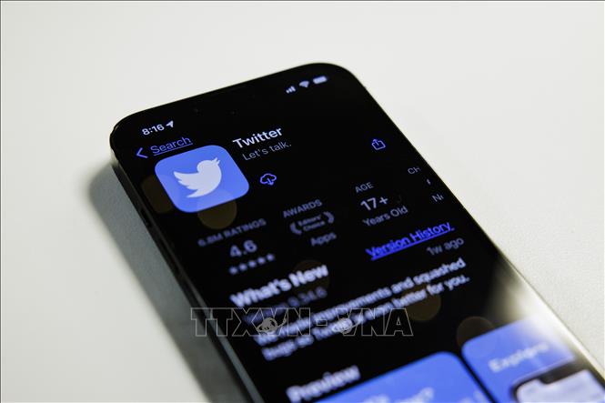 Twitter mất 50% doanh thu quảng cáo