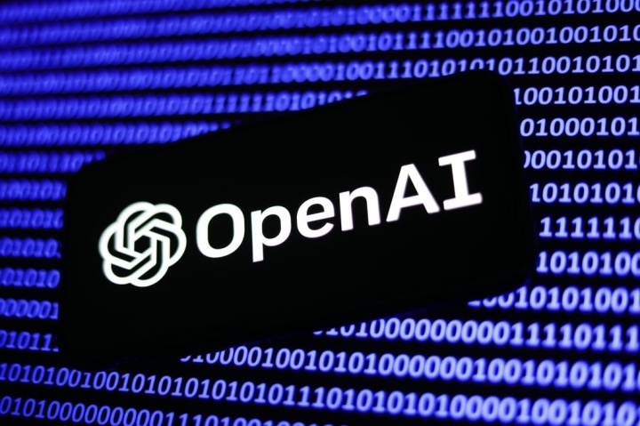 OpenAI cũng khuyến cáo người dùng không nên dùng AI thay cho hỗ trợ từ người có chuyên môn về lĩnh vực tâm lý. (Ảnh: Slashgear)