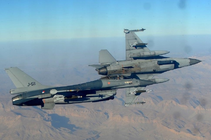 Bầu trời Syria ‘nóng dần’, Mỹ tái triển khai F-16 và A-10 đối đầu với Nga