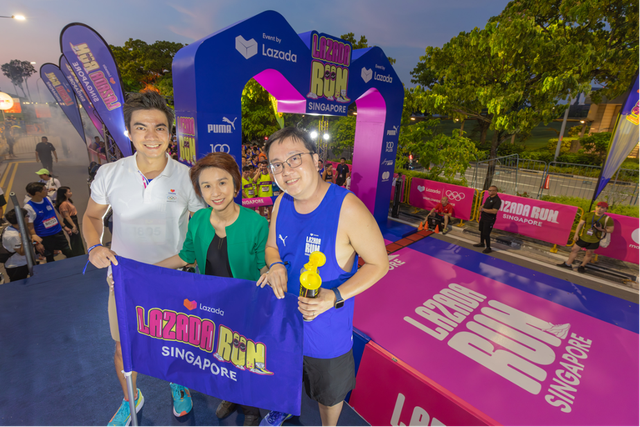 Hàng nghìn người từ khắp Đông Nam Á tham gia giải chạy Lazada Run tại Singapore