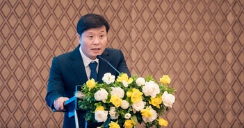 Giáo sư Vũ Hà Văn: Nghiên cứu khoa học công nghệ là một nghề chuyên nghiệp, được trả lương Giáo sư Vũ Hà Văn: Nghiên cứu khoa học công nghệ là một nghề chuyên nghiệp, được trả lương