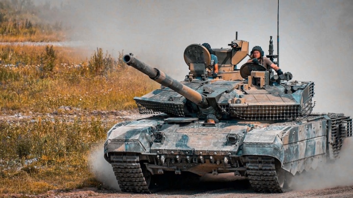 Tổng thống Putin hết lời khen ngợi T-90M là xe tăng tốt nhất thế giới - 2