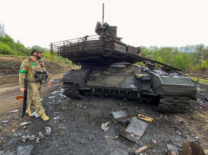 Tổng thống Putin hết lời khen ngợi T-90M là xe tăng tốt nhất thế giới - 3