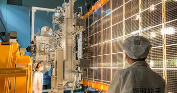 Trung Quốc phóng vệ tinh cánh siêu mỏng dùng năng lượng Mặt Trời
