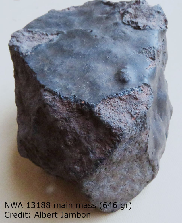 Nghi vấn một khối đá rời đi và quay lại Trái Đất sau 10.000 năm