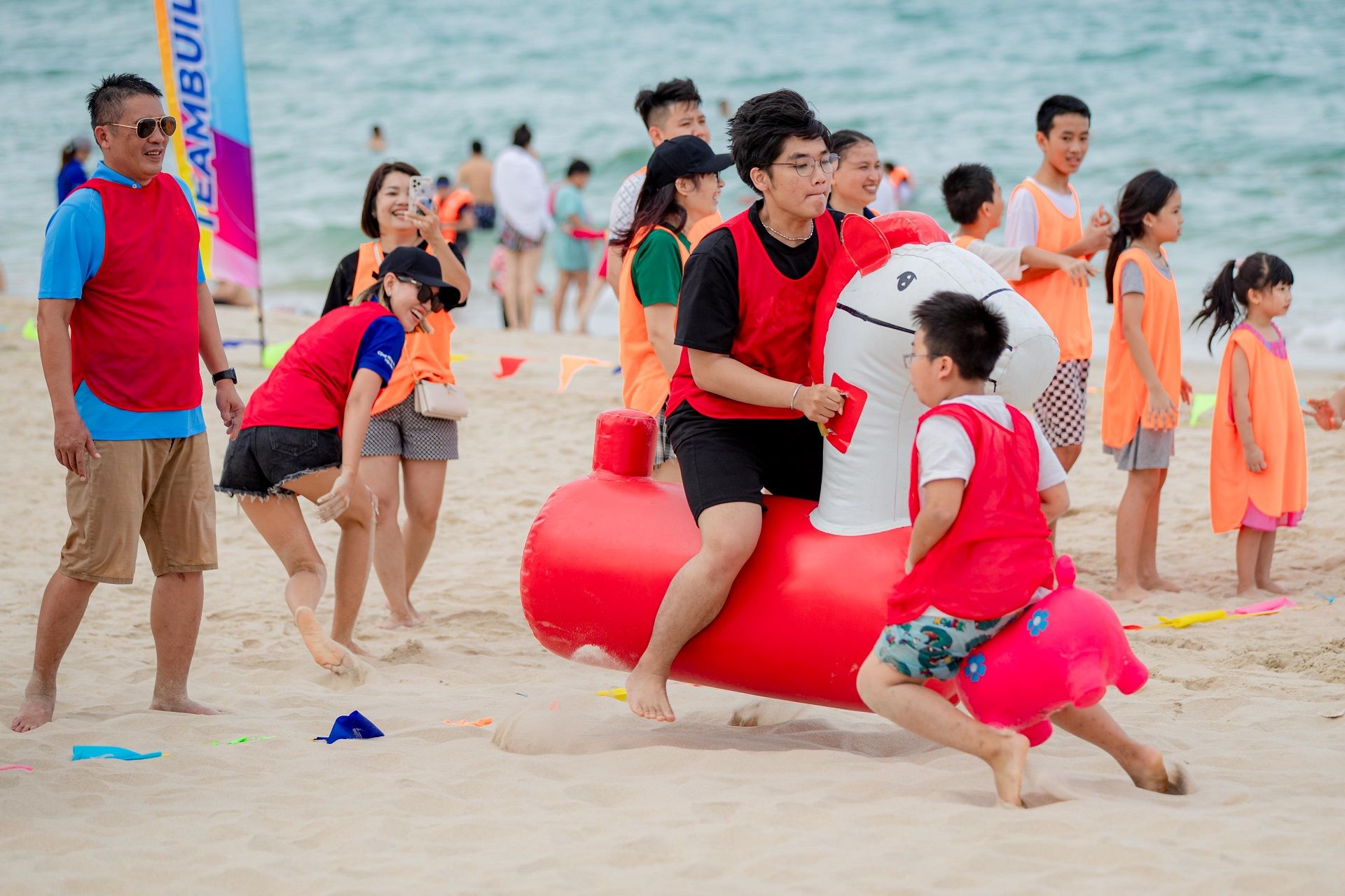 “Wonder Trip 2023” - hành trình gắn kết cộng đồng VinFast khắp 3 miền - Ảnh 6. “Wonder Trip 2023” - hành trình gắn kết cộng đồng VinFast khắp 3 miền - Ảnh 6.