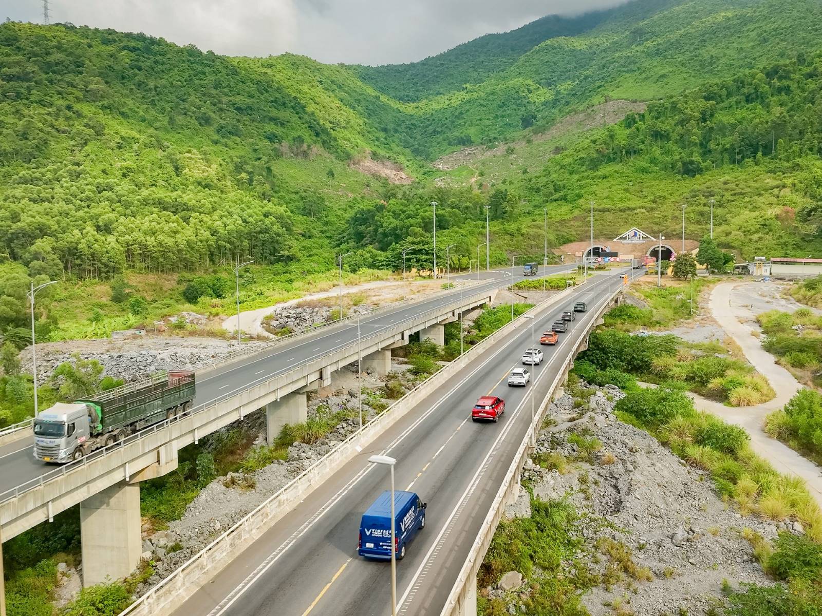 “Wonder Trip 2023” - hành trình gắn kết cộng đồng VinFast khắp 3 miền - Ảnh 9. “Wonder Trip 2023” - hành trình gắn kết cộng đồng VinFast khắp 3 miền - Ảnh 9.