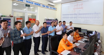 Đóng điện dự án Đường dây 220kV mạch kép đấu nối TBA 220kV Bắc Quang: Tăng cường đảm bảo điện cho miền Bắc Đóng điện dự án Đường dây 220kV mạch kép đấu nối TBA 220kV Bắc Quang: Tăng cường đảm bảo điện cho miền Bắc