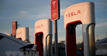 Mỹ: 7 nhà sản xuất ôtô ra mắt mạng lưới sạc EV nhằm thách thức Tesla