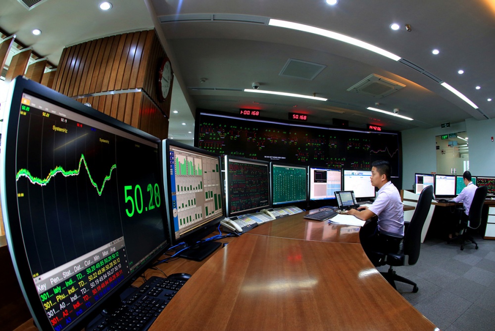 Câu hỏi về vai trò của “quả đấm thép”