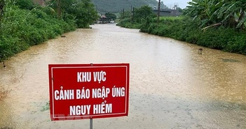 Hà Nội và khu vực Bắc Bộ tiếp tục mưa dông, Trung Bộ nắng nóng kéo dài Hà Nội và khu vực Bắc Bộ tiếp tục mưa dông, Trung Bộ nắng nóng kéo dài