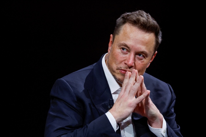 Tỷ phú Elon Musk có thể phải phẫu thuật trước trận đấu với CEO Facebook