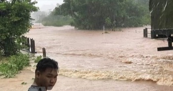 Lũ lụt, sạt lở đất gây thiệt hại nặng ở 8 tỉnh, thành phố của Lào