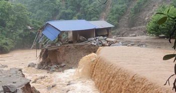 Các địa phương tập trung khắc phục hậu quả của đợt mưa lũ, sạt lở đất