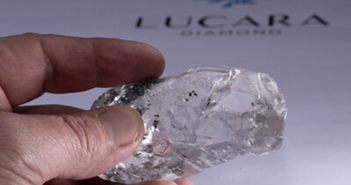 Thêm một viên kim cương trên 1.000 carat từ mỏ Karowe "lộ diện"