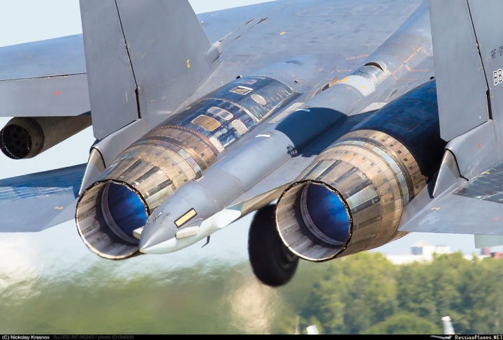 Cải tiến biến Su-35 thành chiến đấu cơ số 1 Nga: Tương thích nhiều loại tên lửa